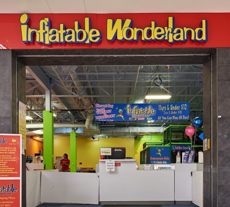 inflatable-wonderland-photo